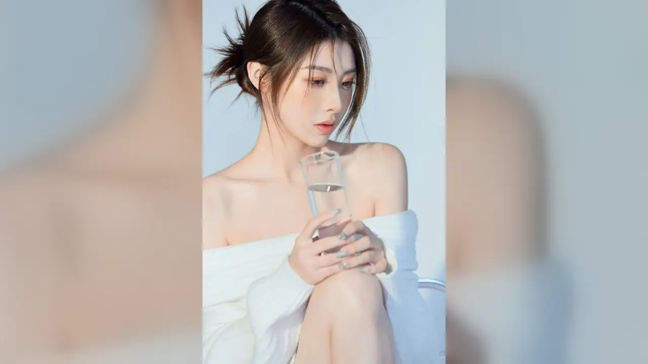 每日精选最新入口-制服幕后花絮